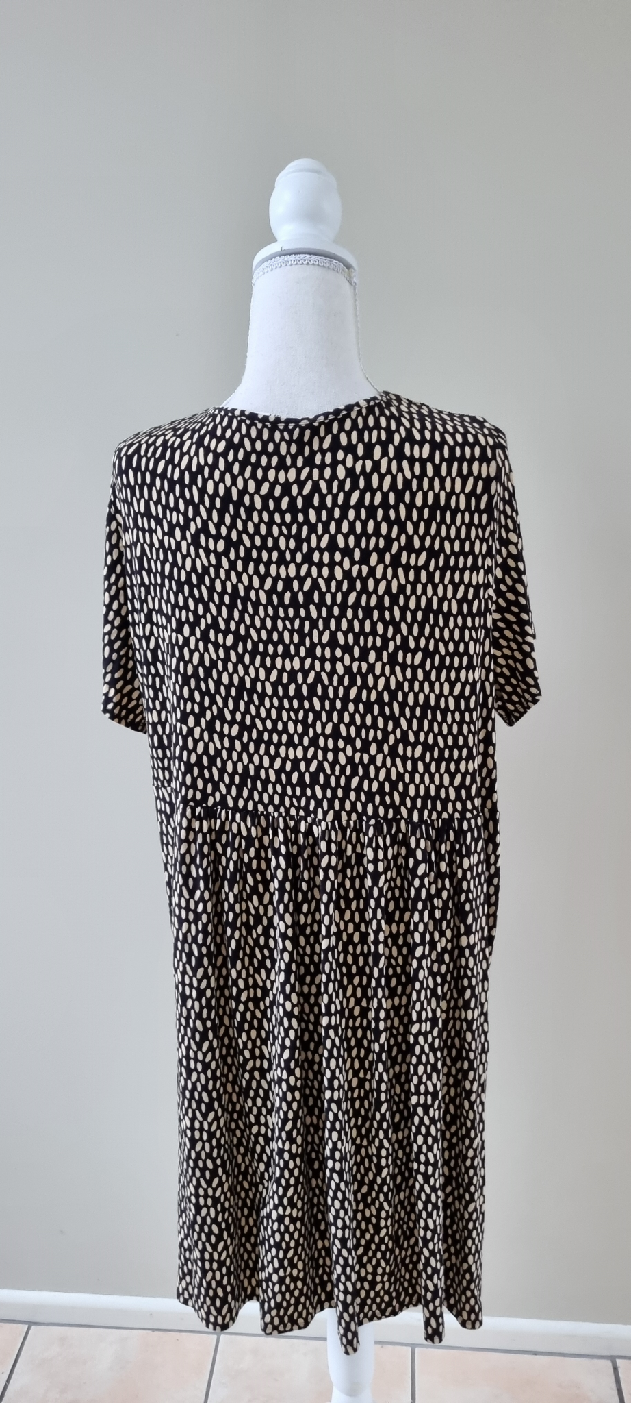 Virtu Dress Size M / 18, image 3