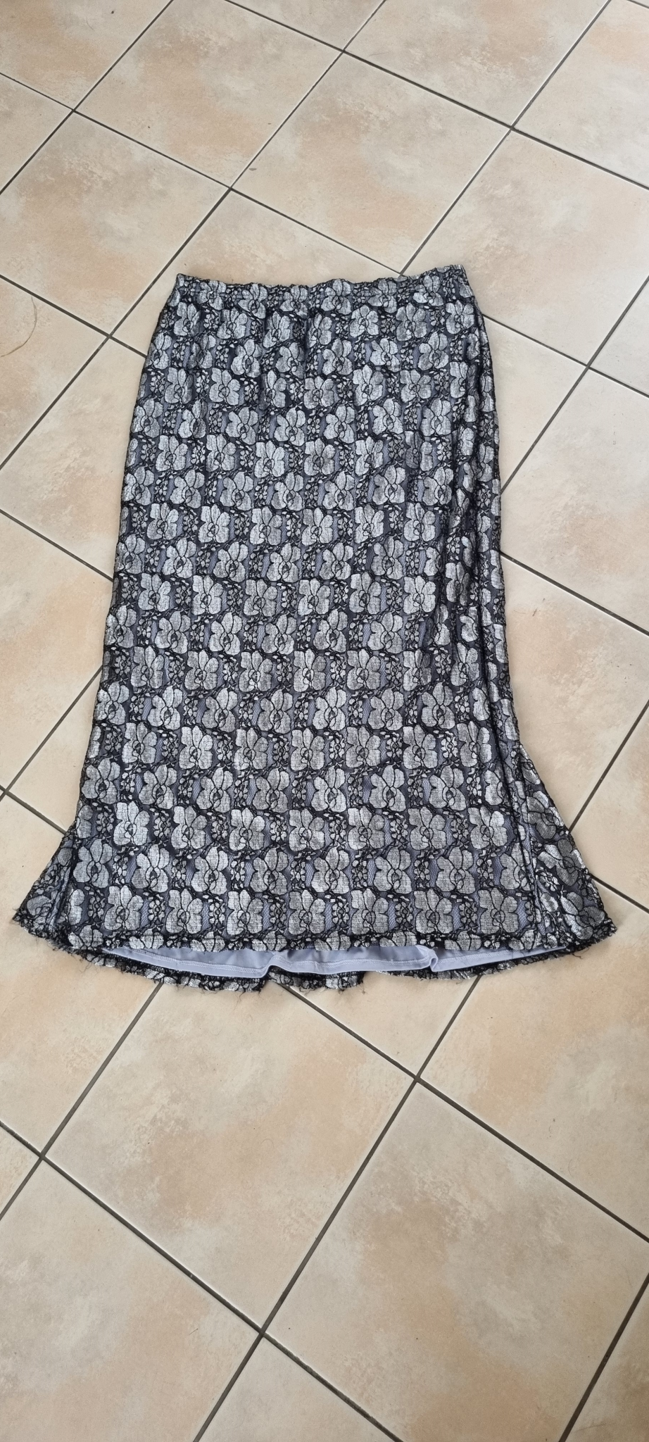 Mr K 2 Piece Skirt Suit size 16-18, image 4