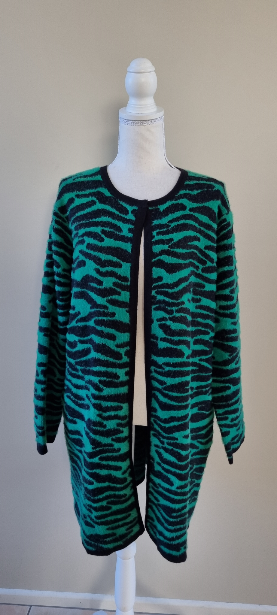 Virtuelle Cardigan Jacket size S