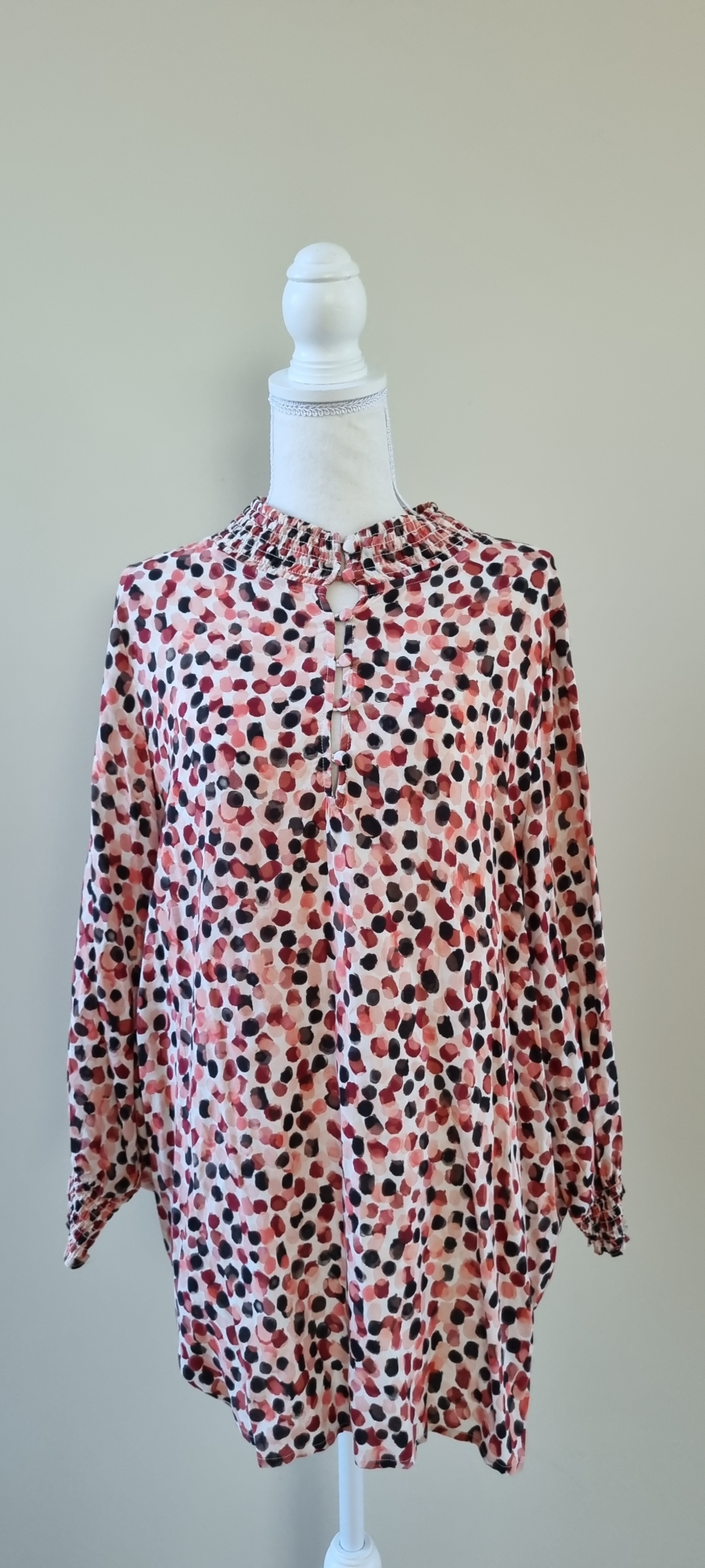 Virtuelle Top size 16