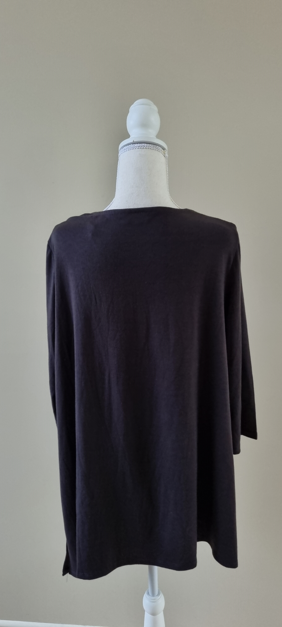 Sara Black Top Size 16, image 3