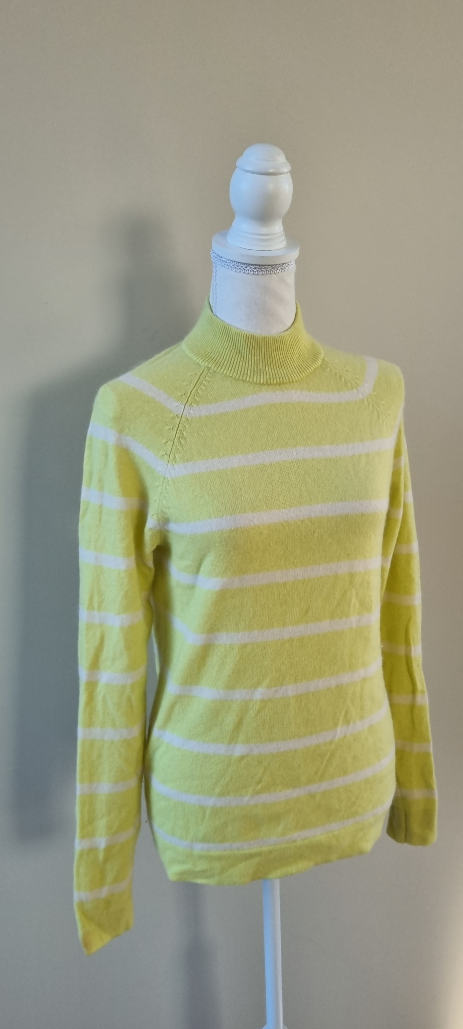 Joe Fresh Cashmere Jersey Size M, image 2
