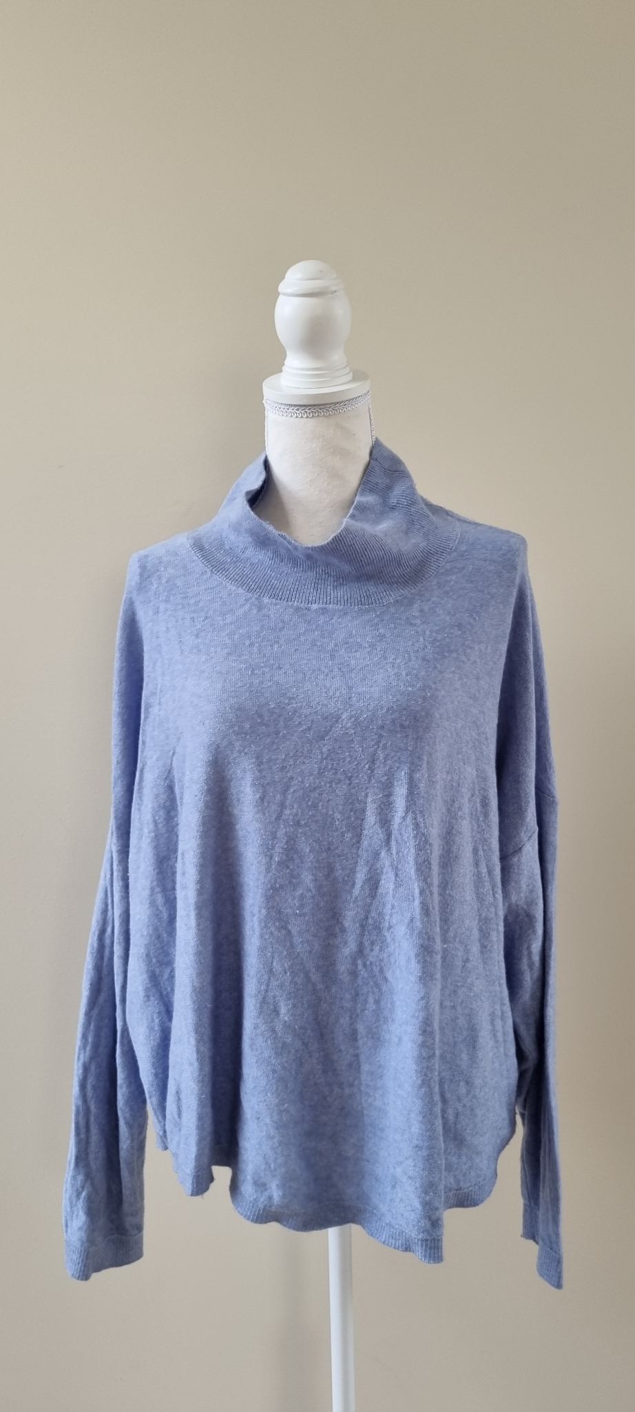 Decjuba Cashmere Blend Jersey size M / L