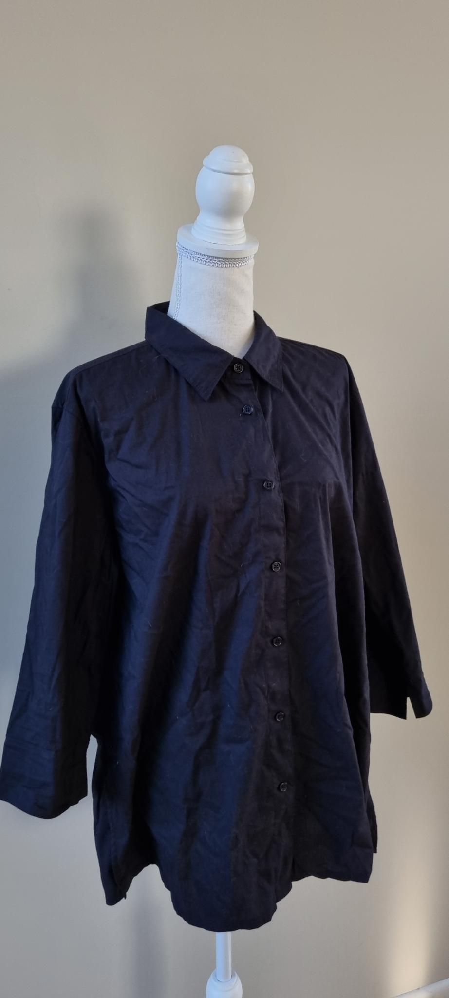 Sara Black Shirt size 16, image 2