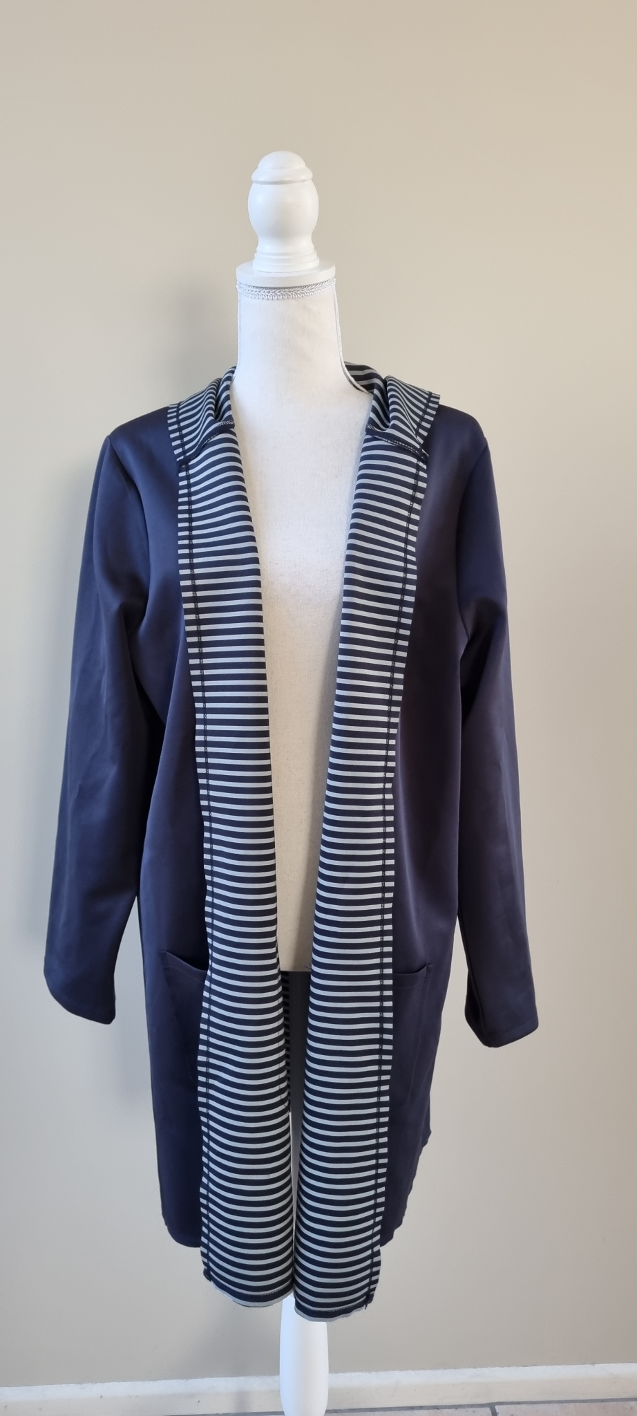 Virtuelle Hooded Jacket size S