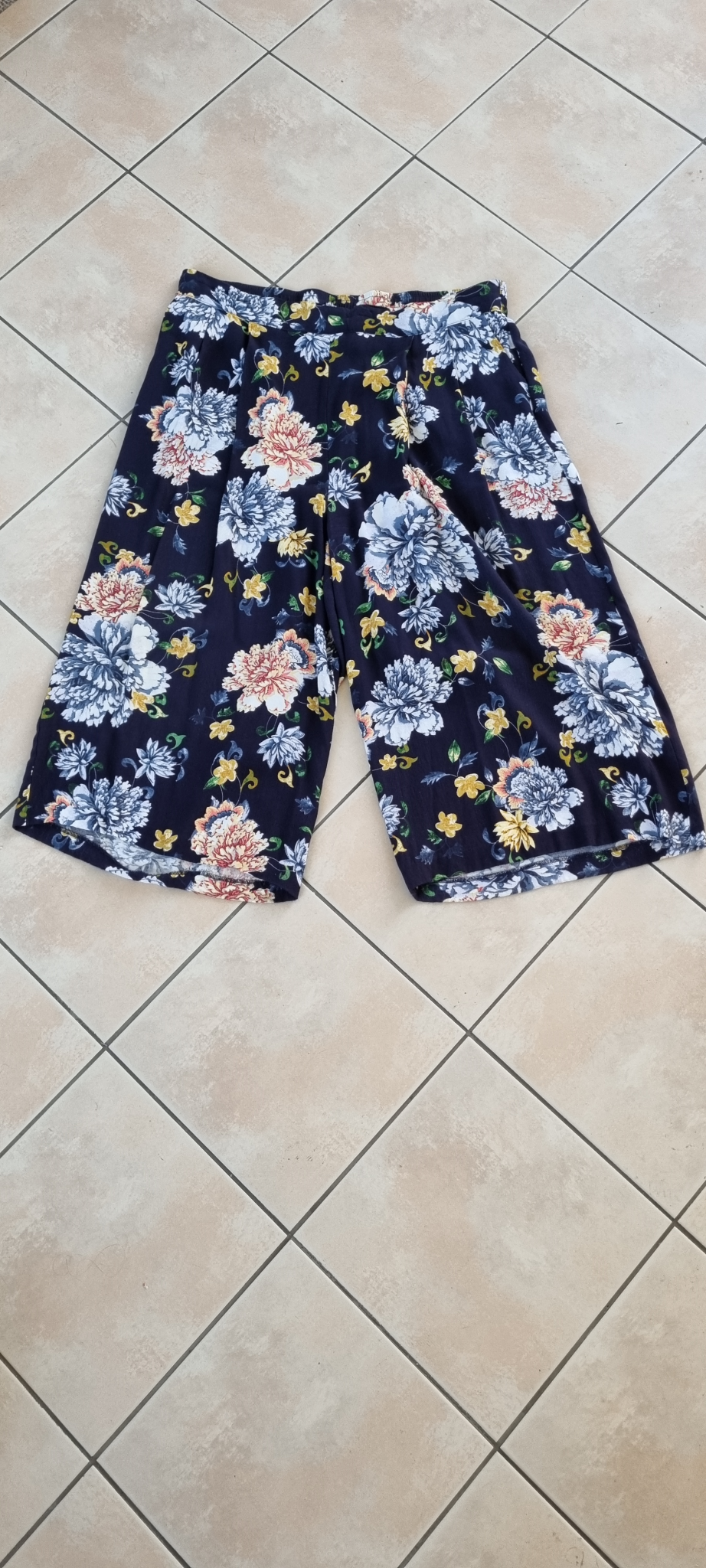 Whistle Pants size 18