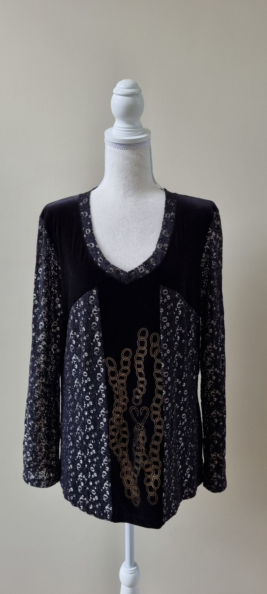 Art + Tease Top Size 16