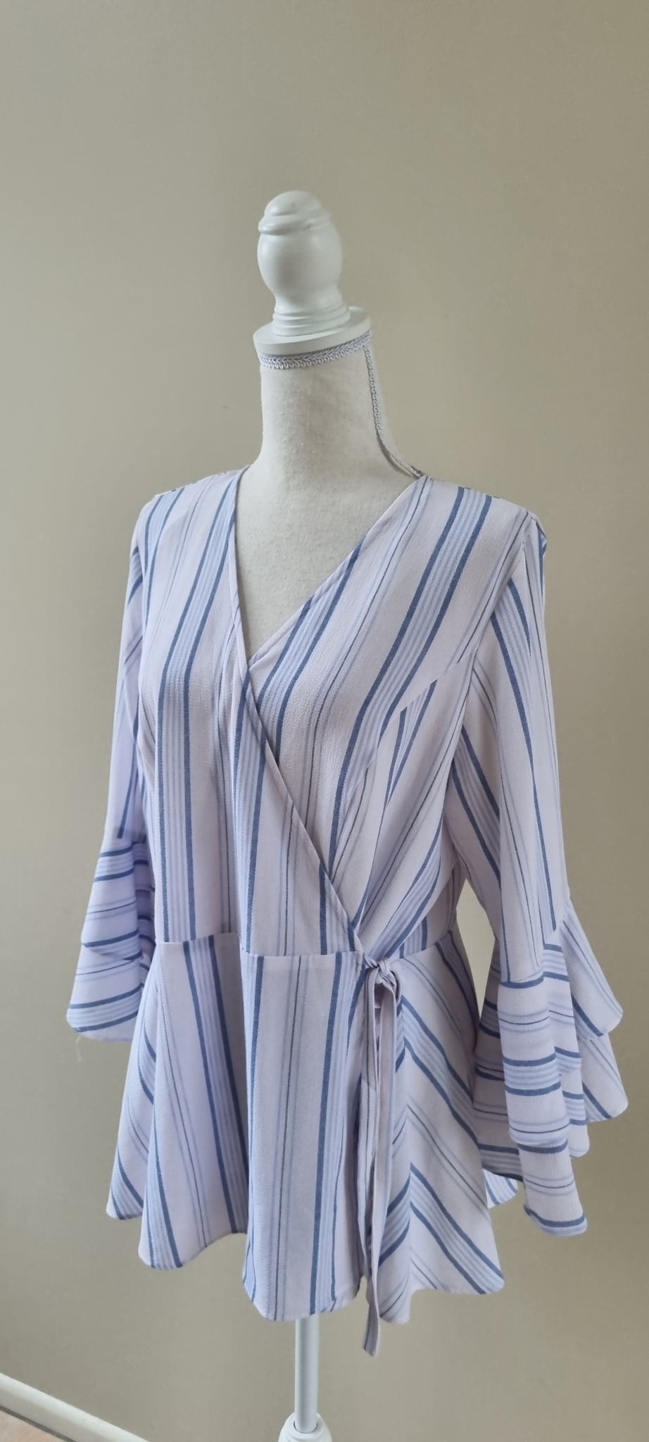 City Chic Top Size XS 14 / 16, image 2
