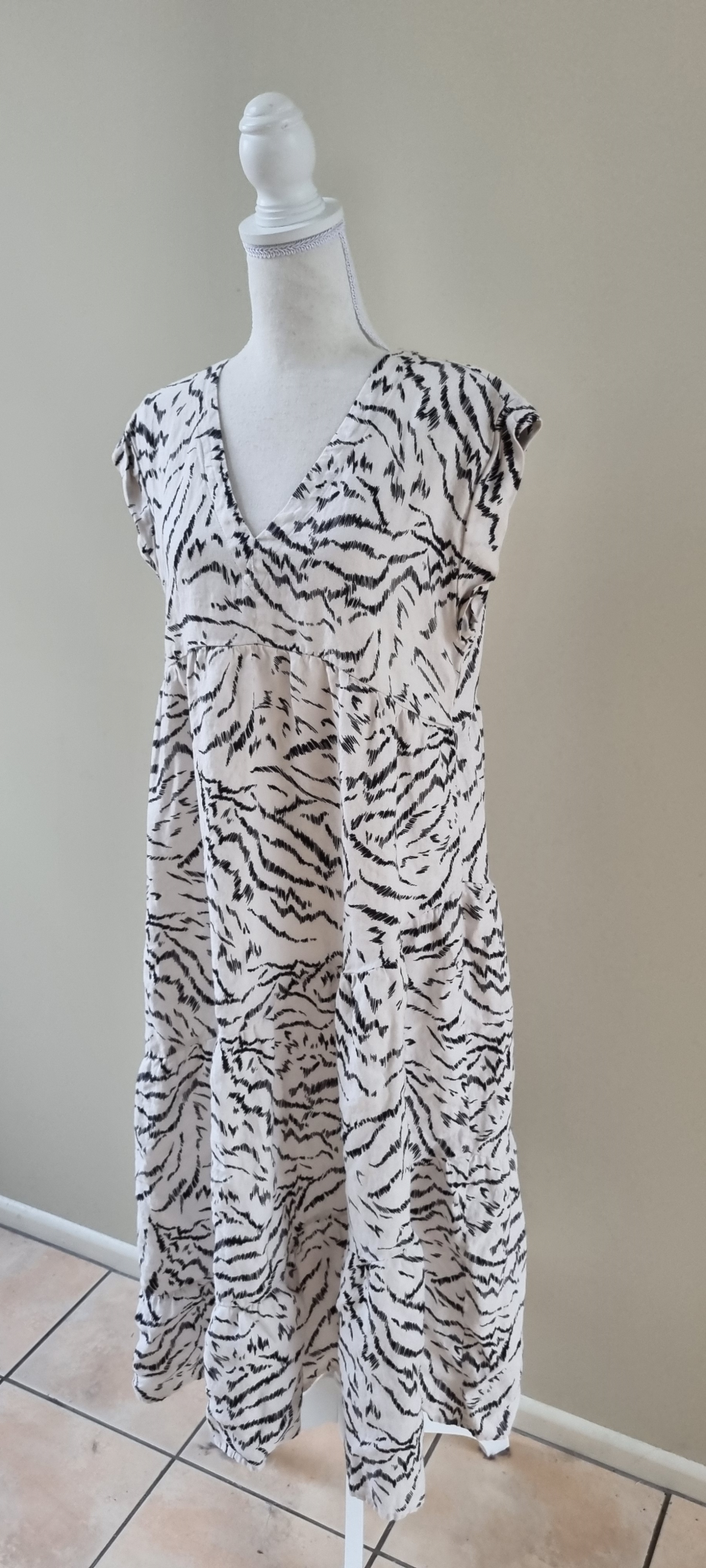 Zest Linen Dress Size 12, image 2