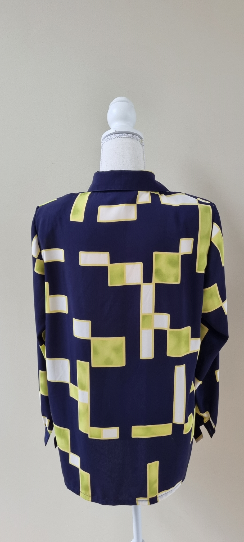 Noel Wells NZ Shirt size 14, image 3