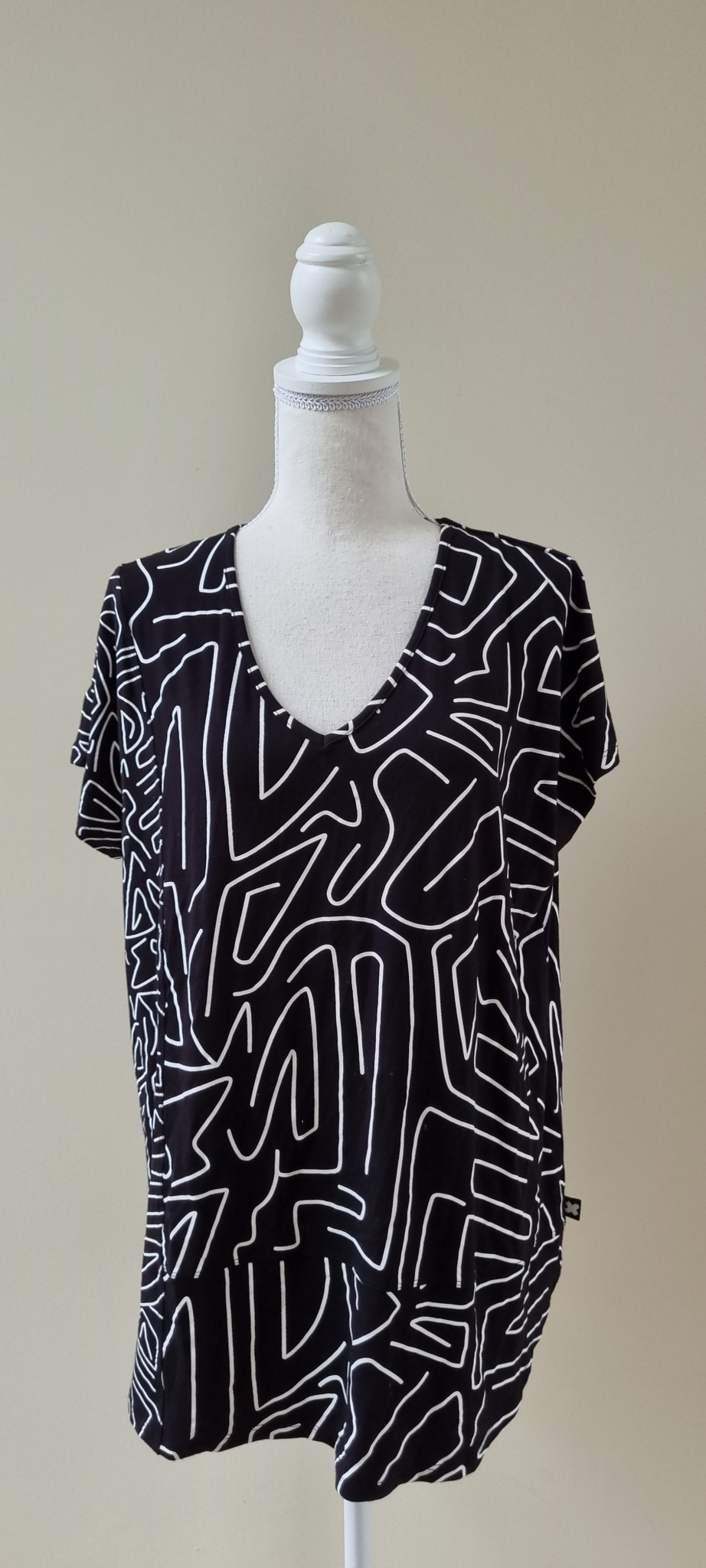 TS Taking Shape Pretty Basics Top Size 12
