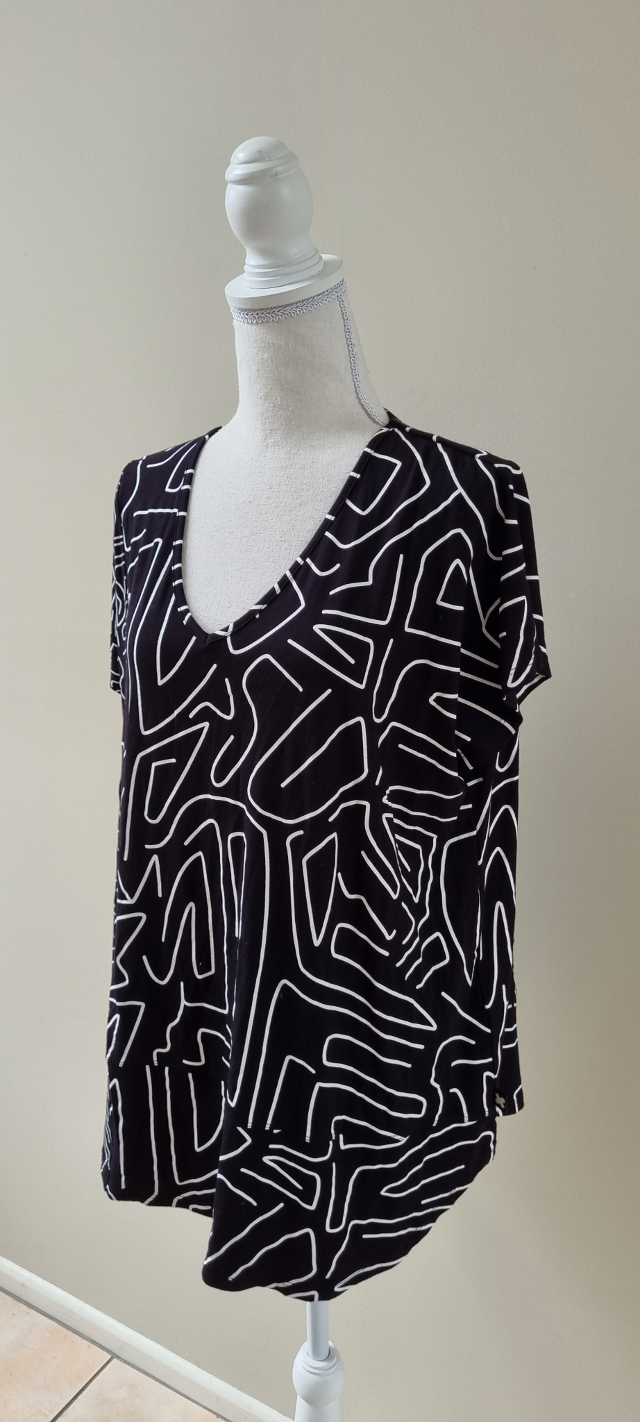 TS Taking Shape Pretty Basics Top Size 12, image 2