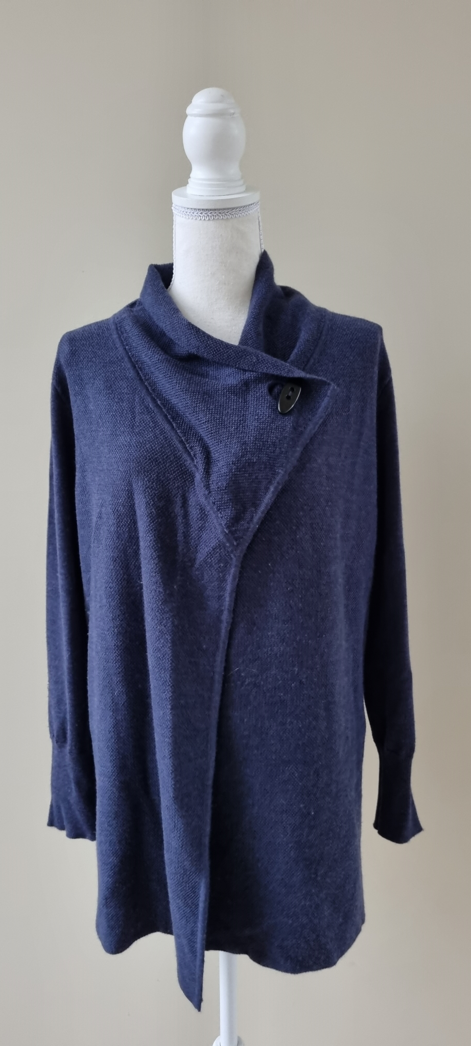 Verge Merino Wool Cardigan Size L