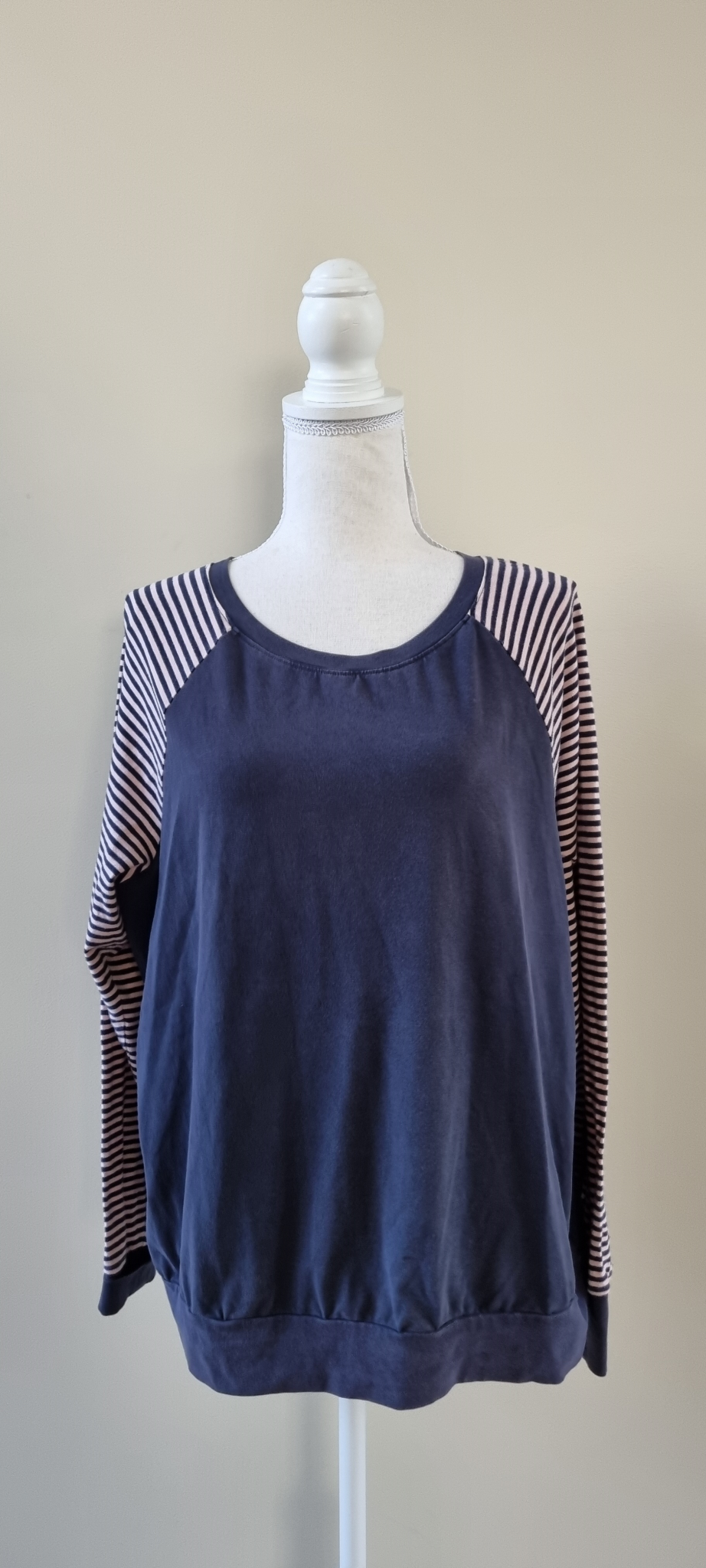 Wadzee Sweatshirt Top size L / 16