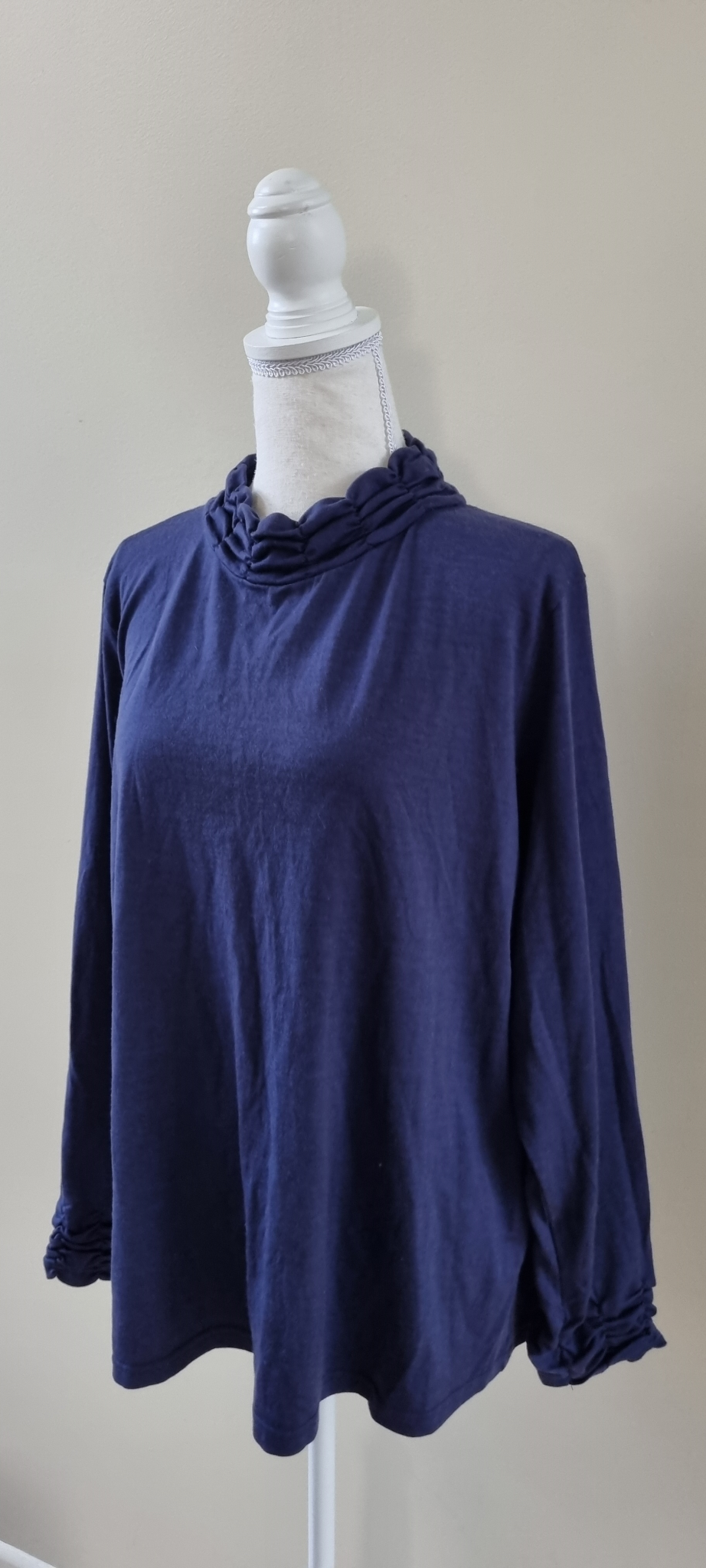 Virtu Merino Wool Jersey size 20