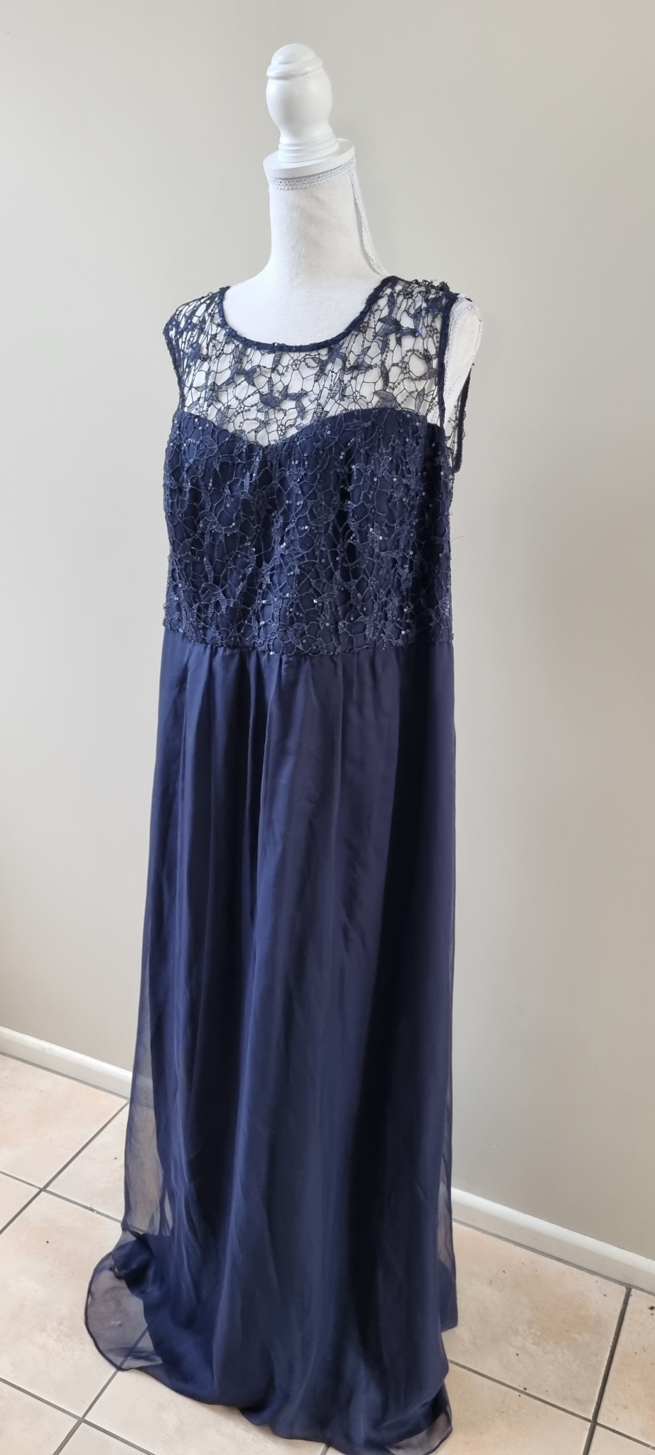 City Chic Dress Size M / 18, image 2