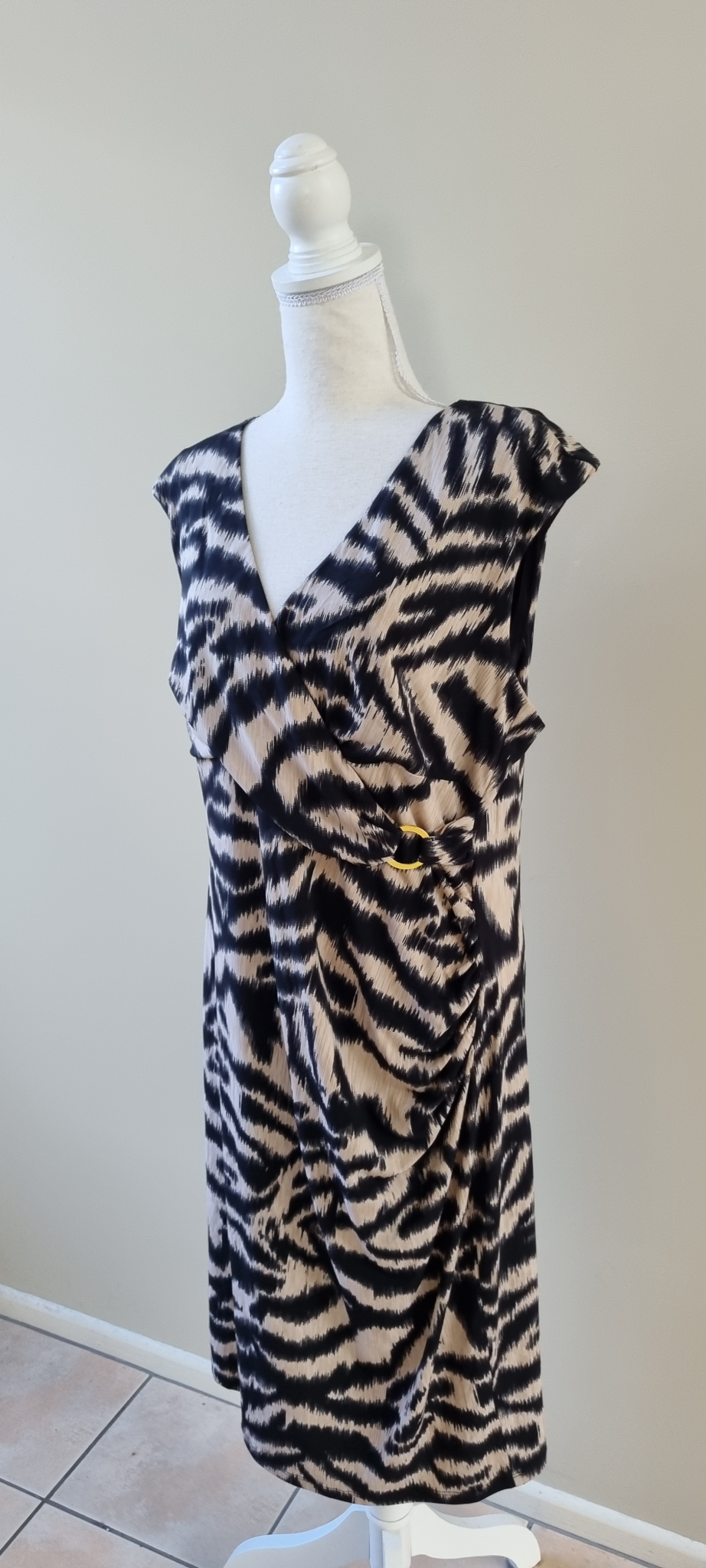 Sara Dress size 1X / 16, image 2