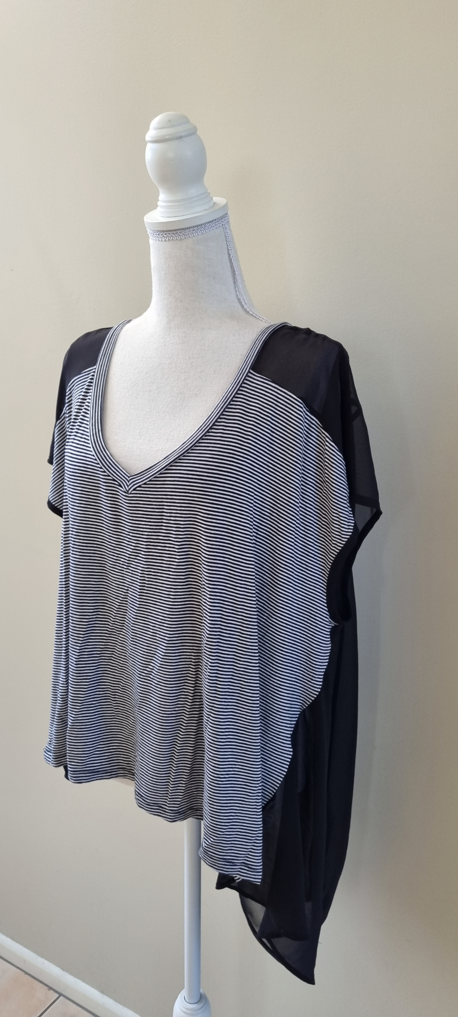 Chocolat Tunic Top size 20, image 3