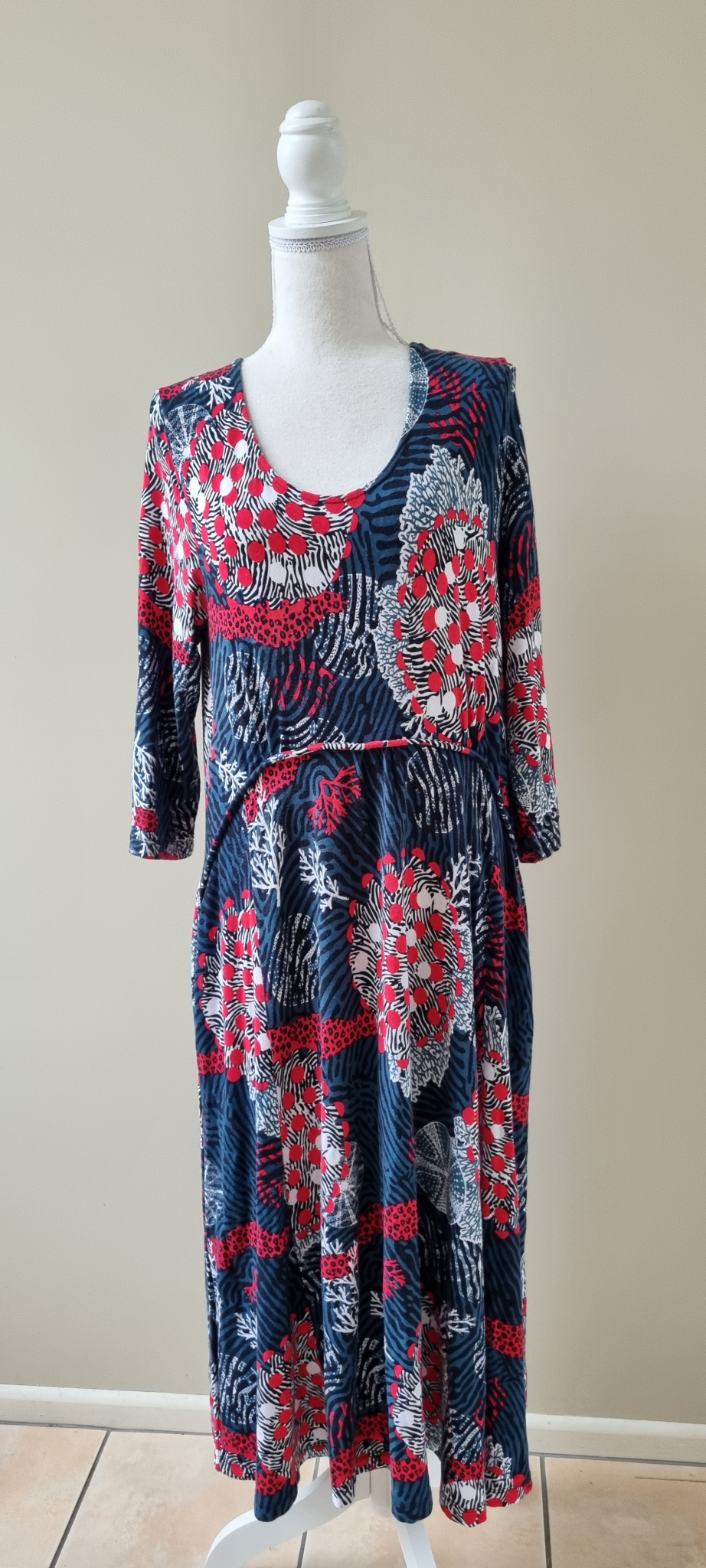 Virtuelle Dress Size 12-14