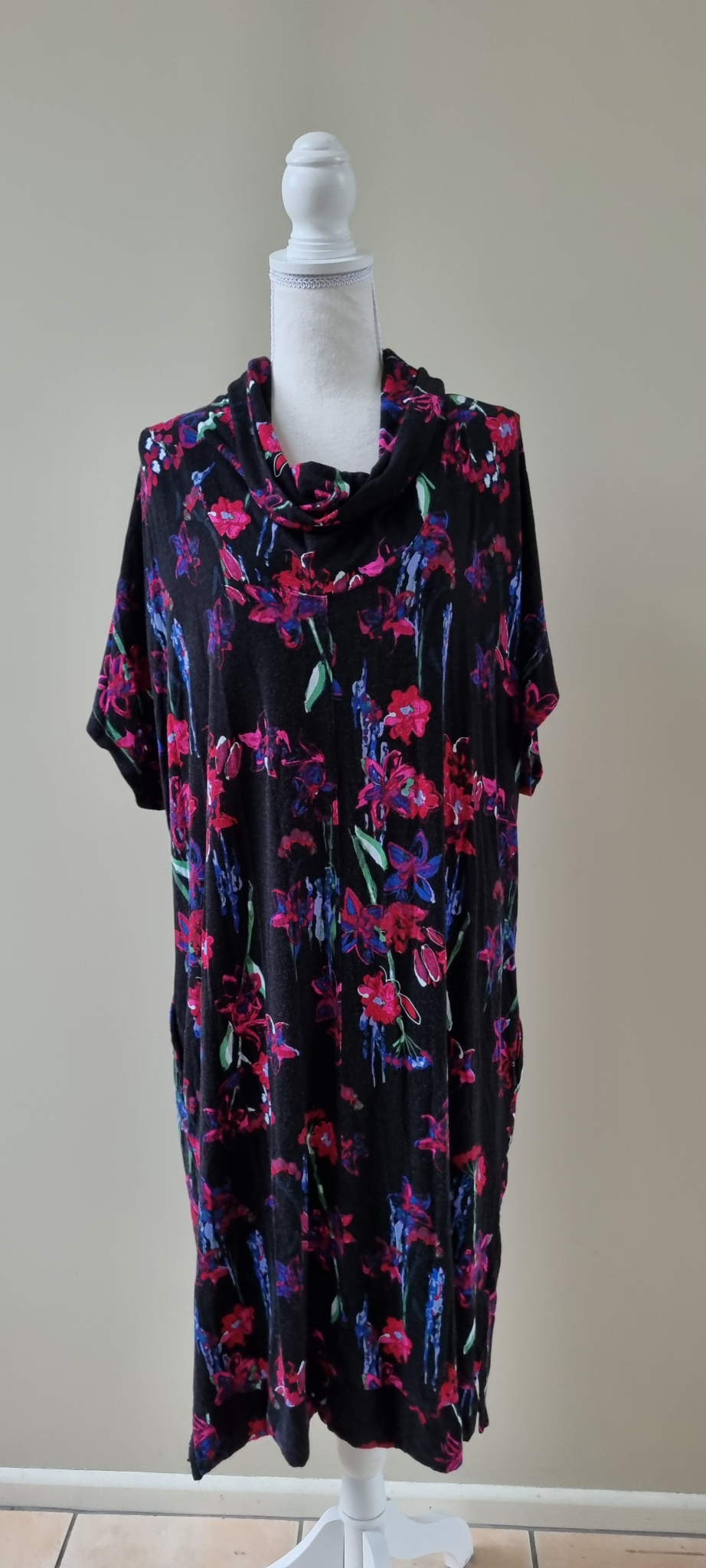 TS Taking Shape Dress size L / 20