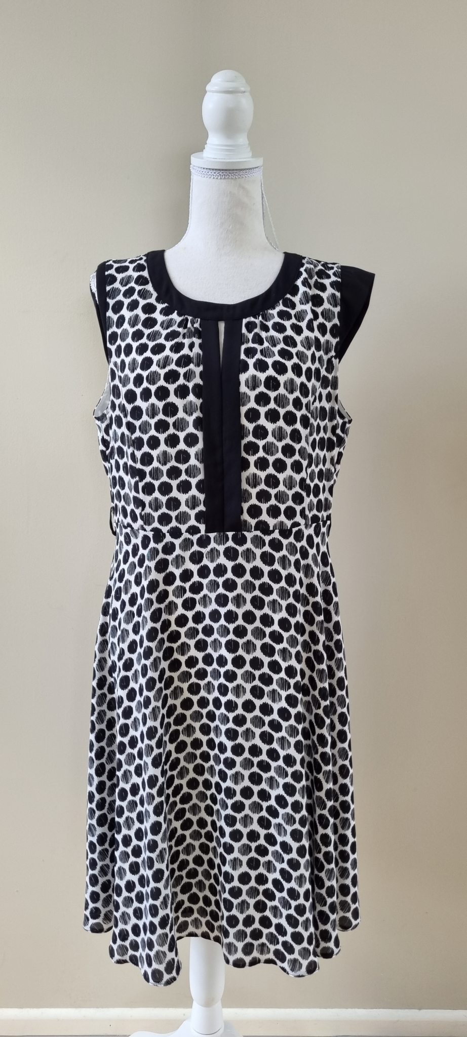 Max Dress size 14