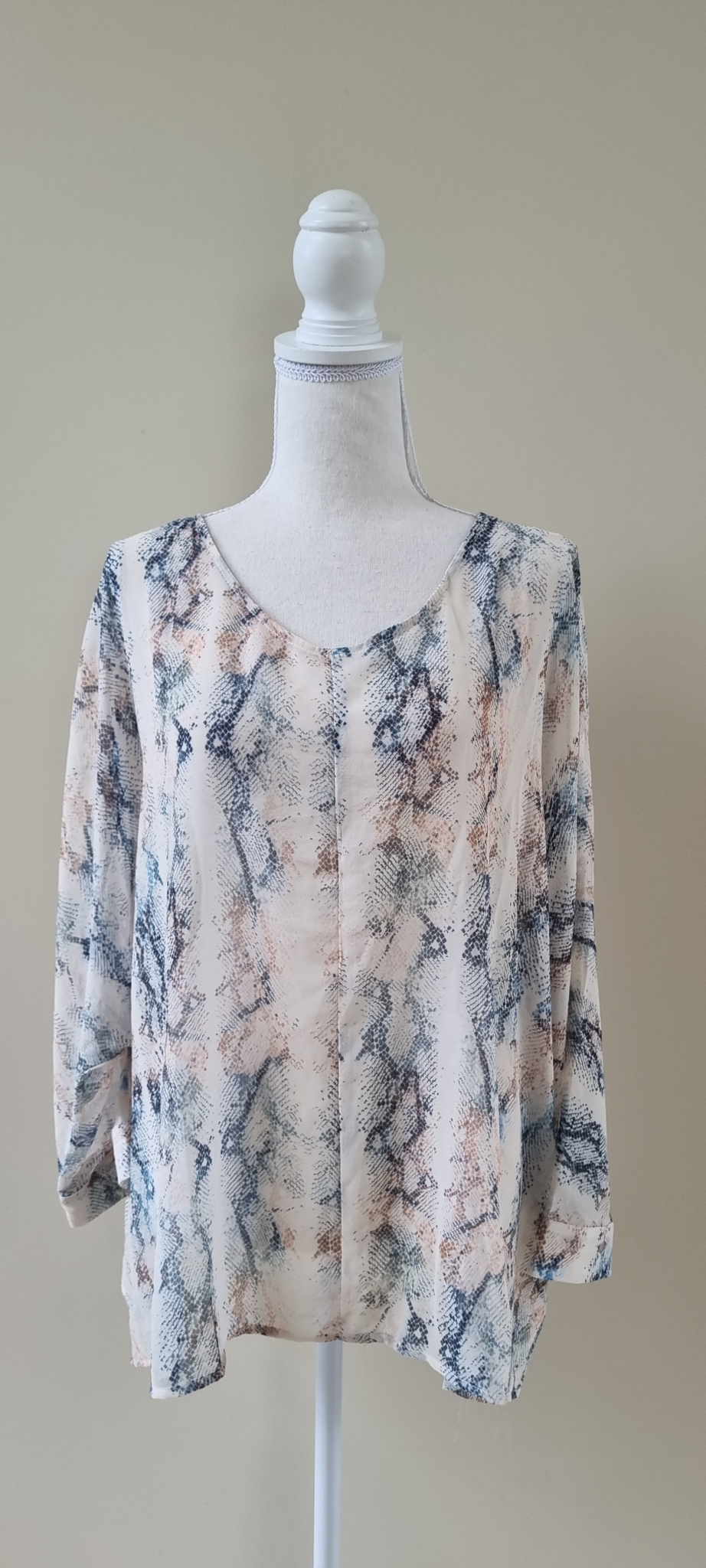 Sara Tunic Top size 20 NEW WITH TAG