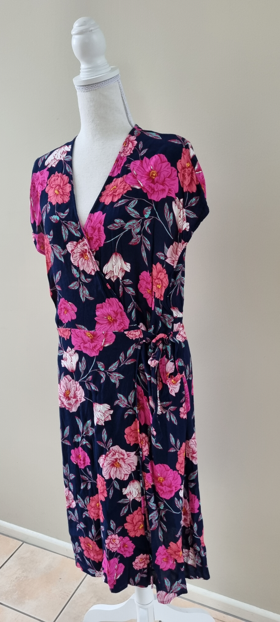 Jacqui E Dress Size 14, image 2