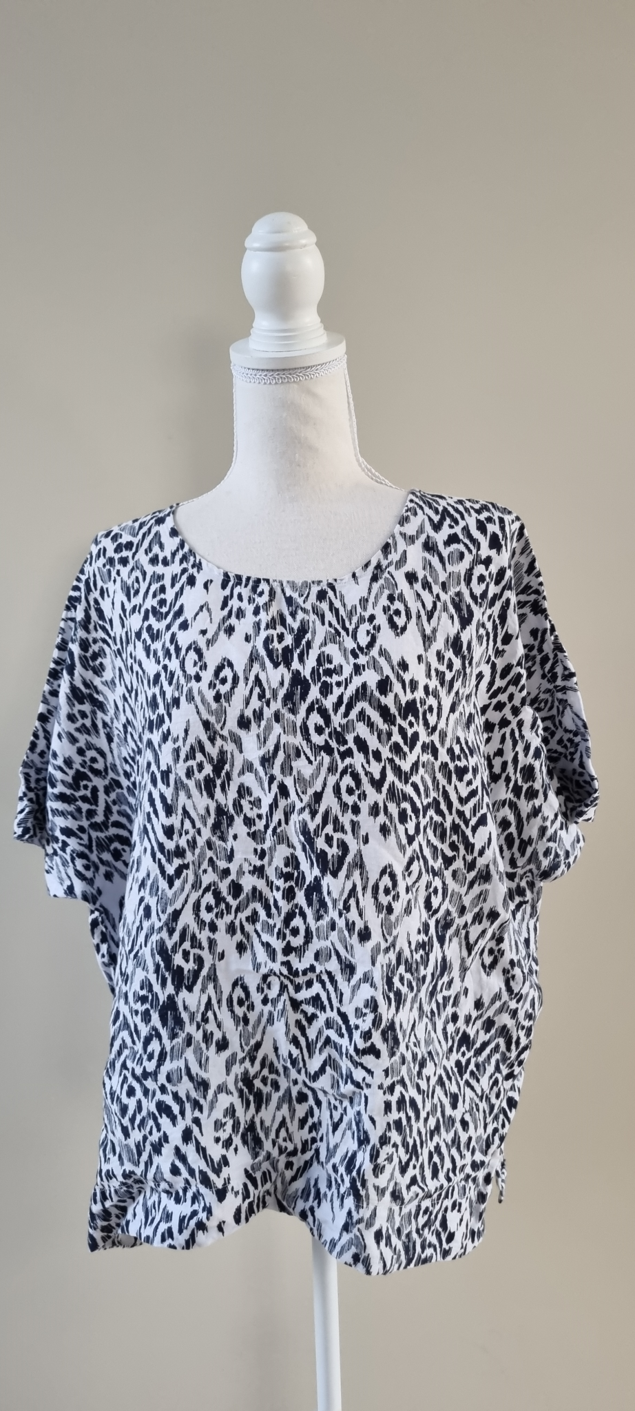 Decjuba Linen Top size L / 16