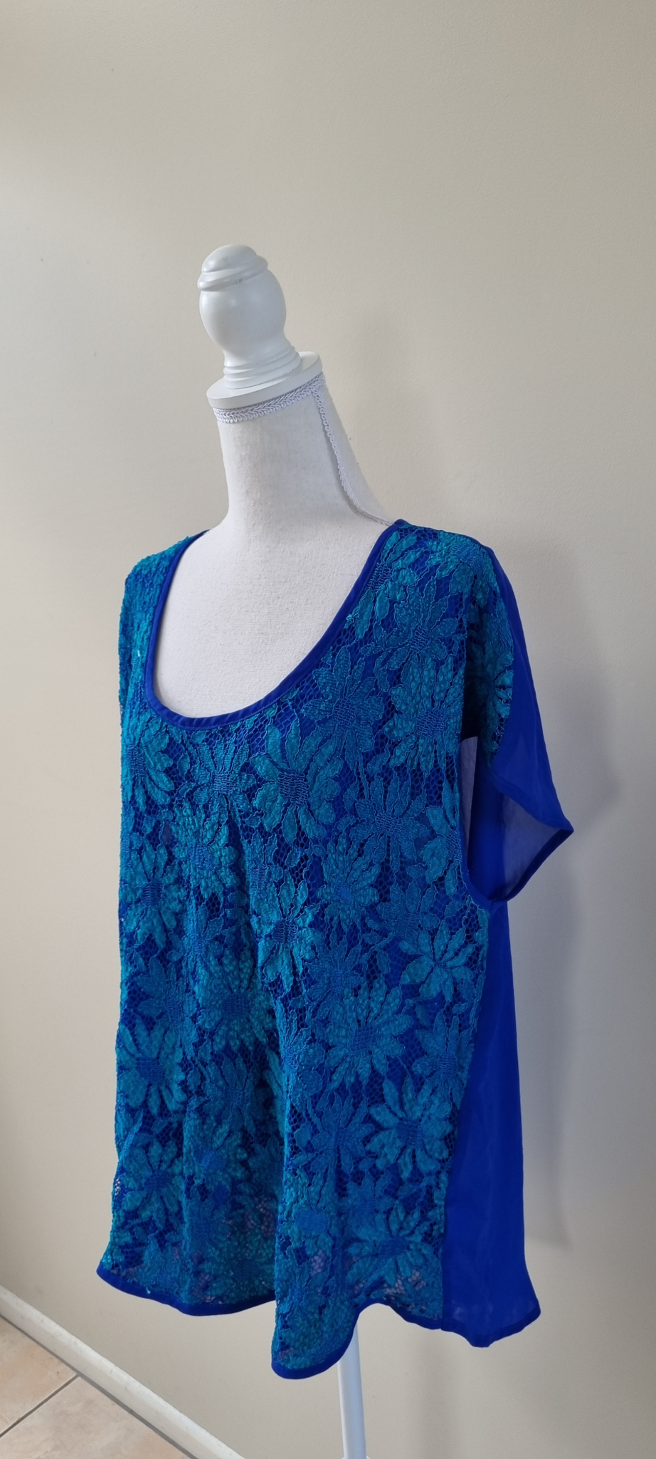 Chocolat Tunic Top size 20, image 2