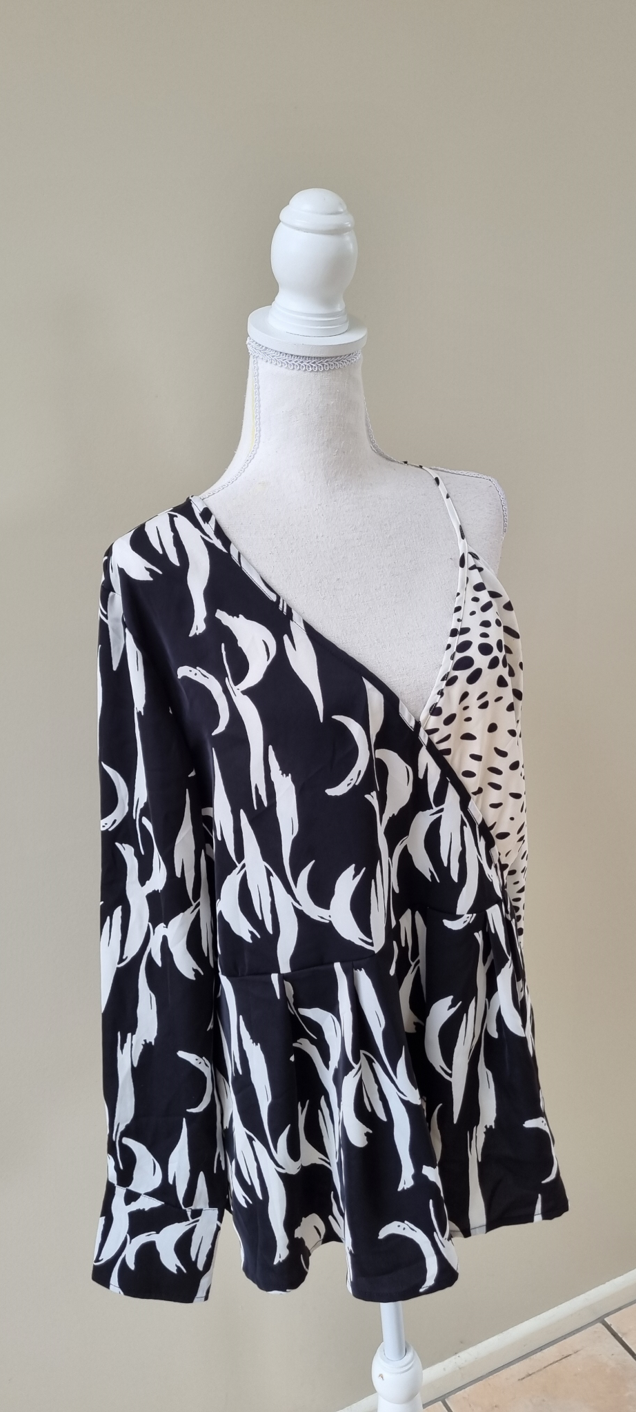 Augustine Top size 16, image 3