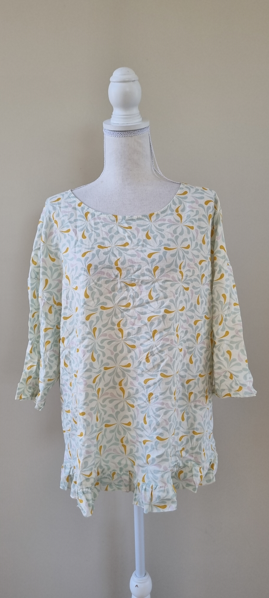 Capture Linen Blend Top size 16