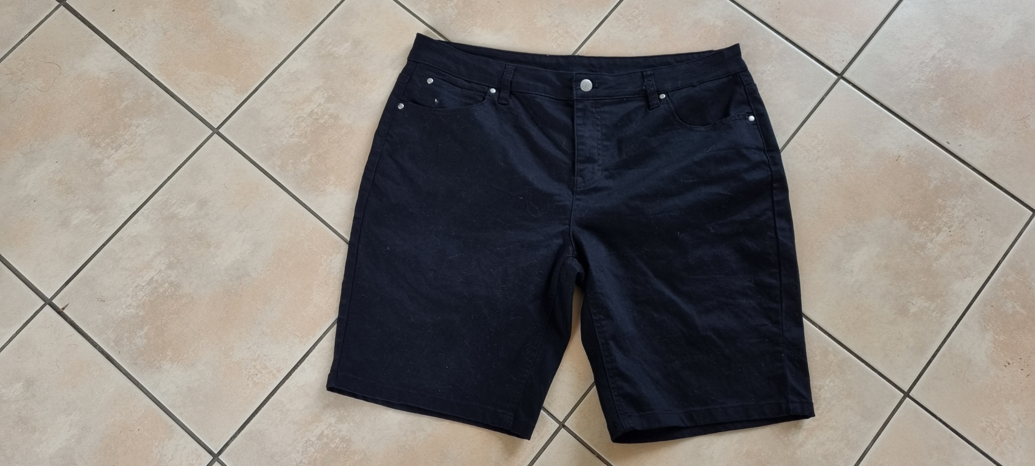 Capture Shorts size 16