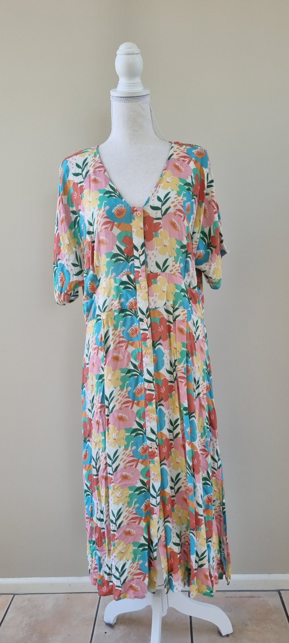 Capture Dress Size 16
