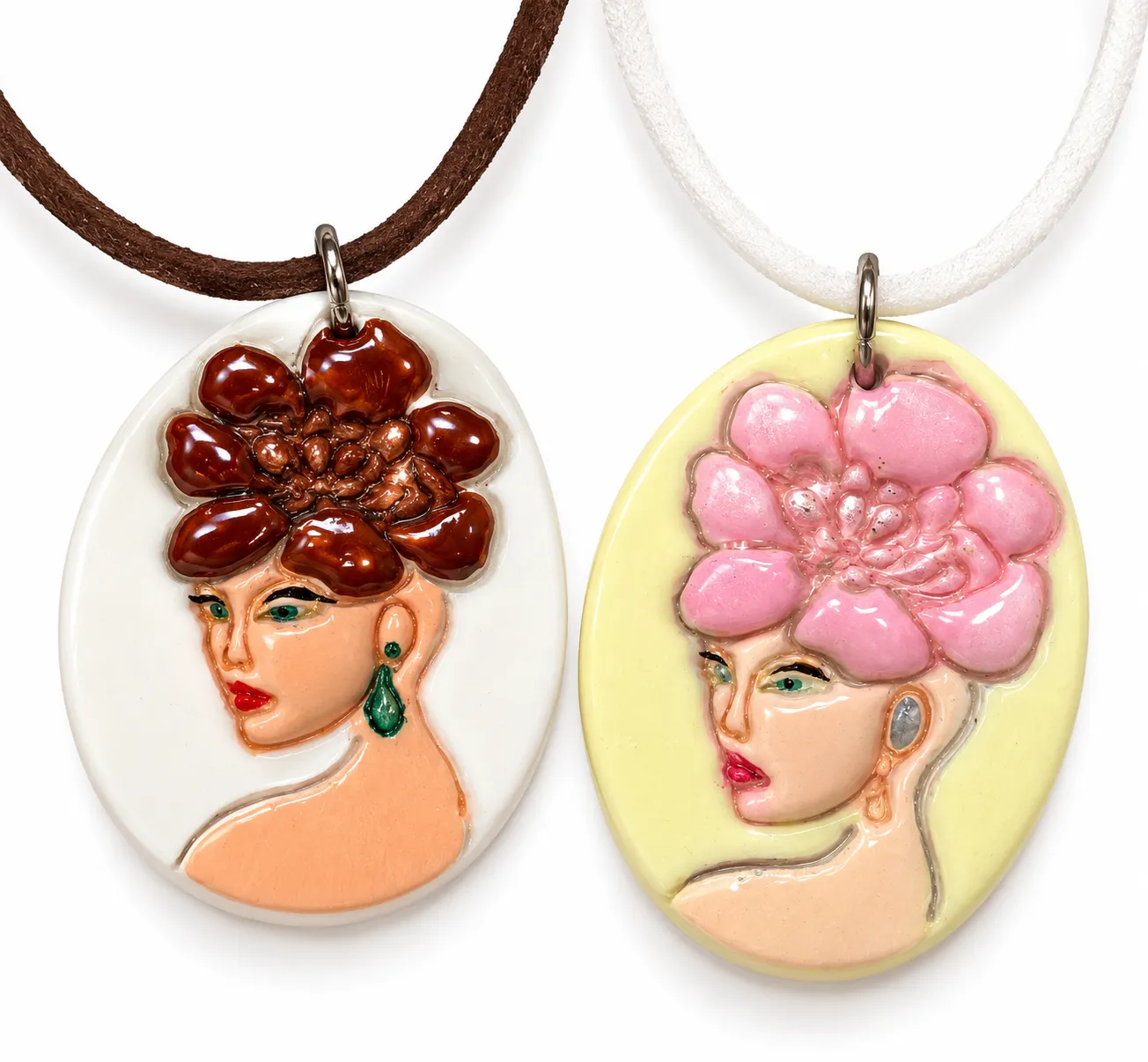Blooming Faces: Wearable Art Pendants Organic Mixed media Anna Uriupina - Subjektiv.art 3