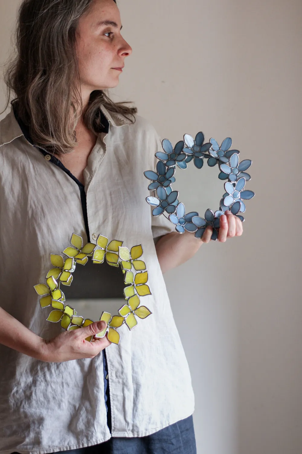 MIRROR – WREATHFLOWER, LIGHT YELLOW 21 CM Modern Other Roksolana Khudoba - Subjektiv.art 5