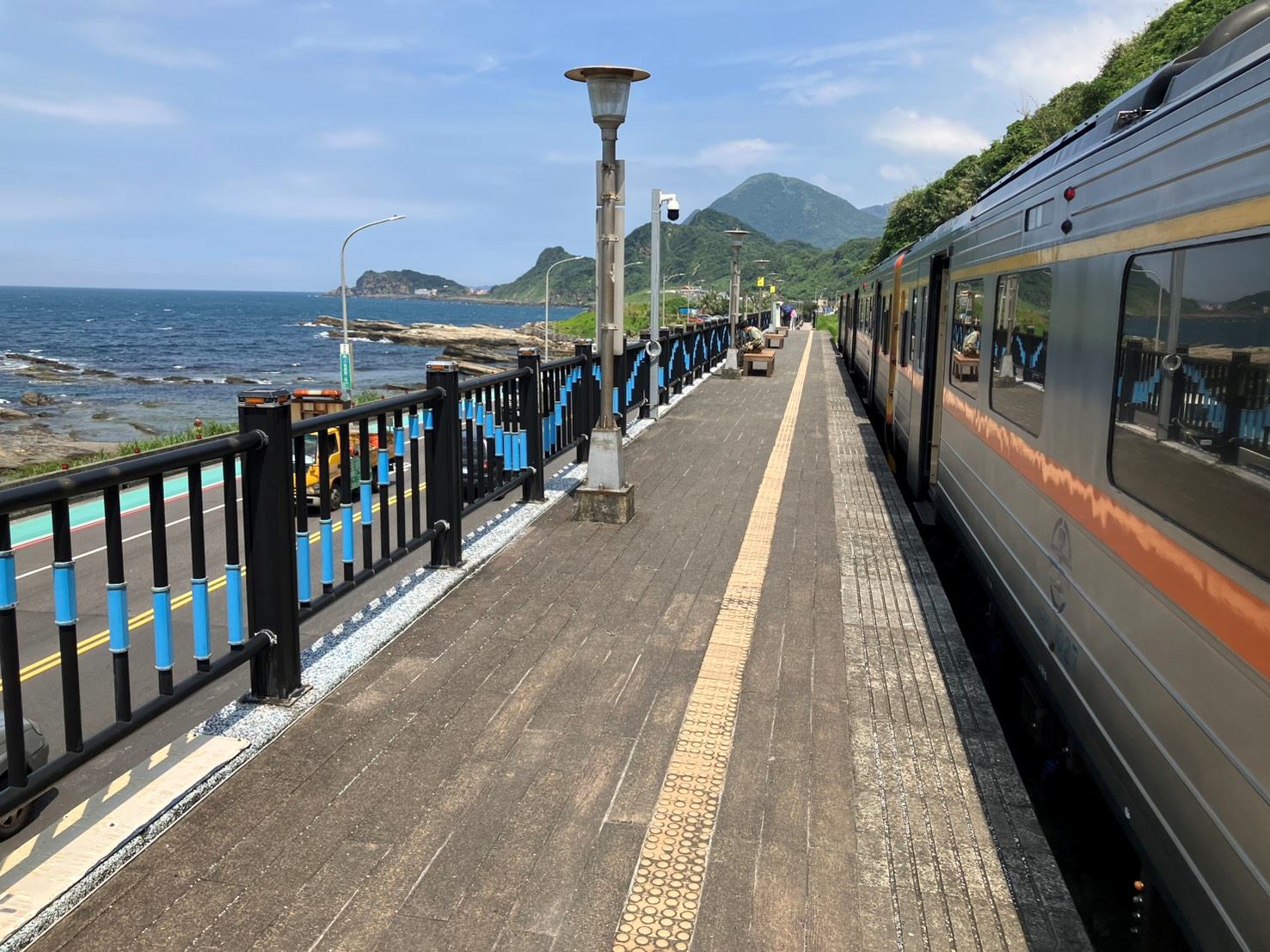 台湾 基隆ハイライト半日ツアー 予約＜港町をぐるっと！／半日＞【楽天