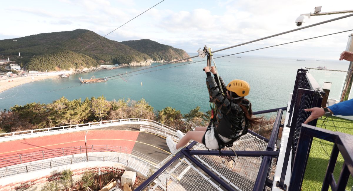韓国 釜山 太宗台オーシャンフライングテーマパーク ジップライン利用