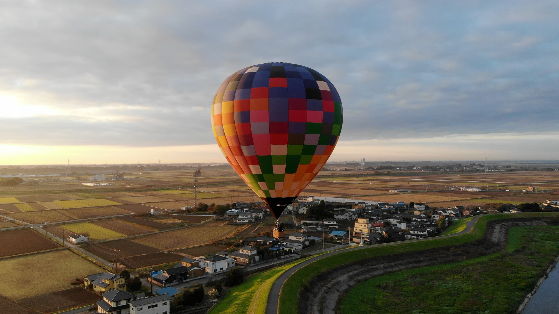 Sunrise Hot Air Balloon Ride in Japan (Saitama near Tokyo