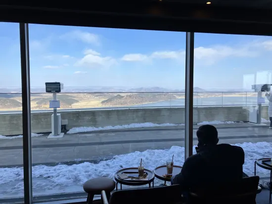 南北境界線近くのスターバックス送迎ツアー 予約＜半日／ホンデまたは明洞集合／日本語ガイド付きプランあり＞