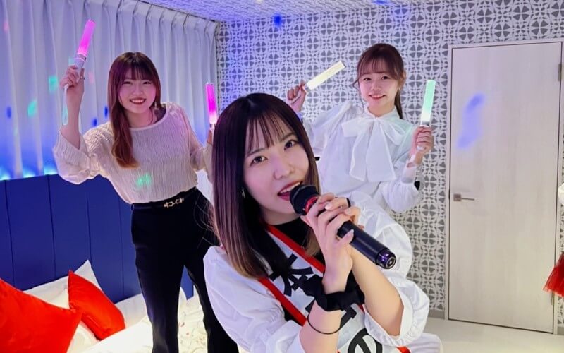 近未来な雰囲気が個性的なラグジュアリールームでプレミアム女子会を満喫♪