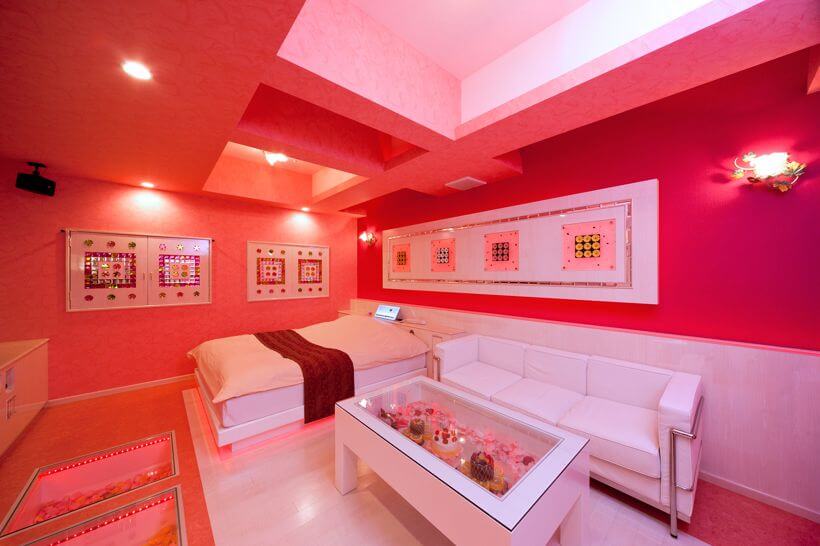 女子会にふさわしいピンクを基調としたキュートなお部屋♪