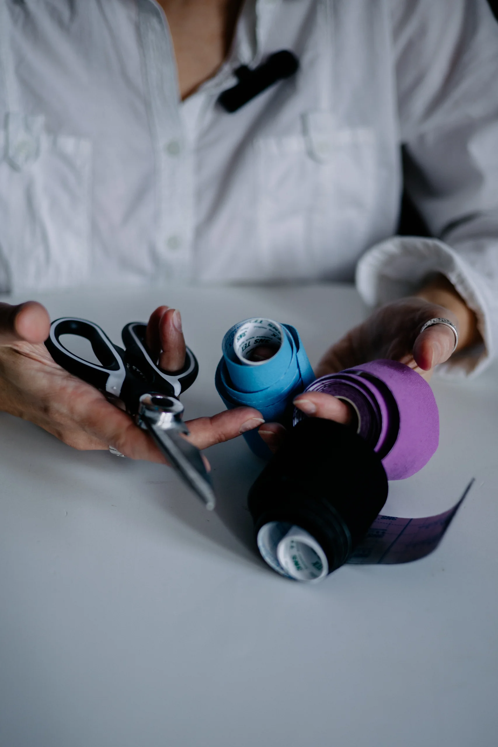Kinesiotaping estetyczny twarzy z elementami jogi twarzy