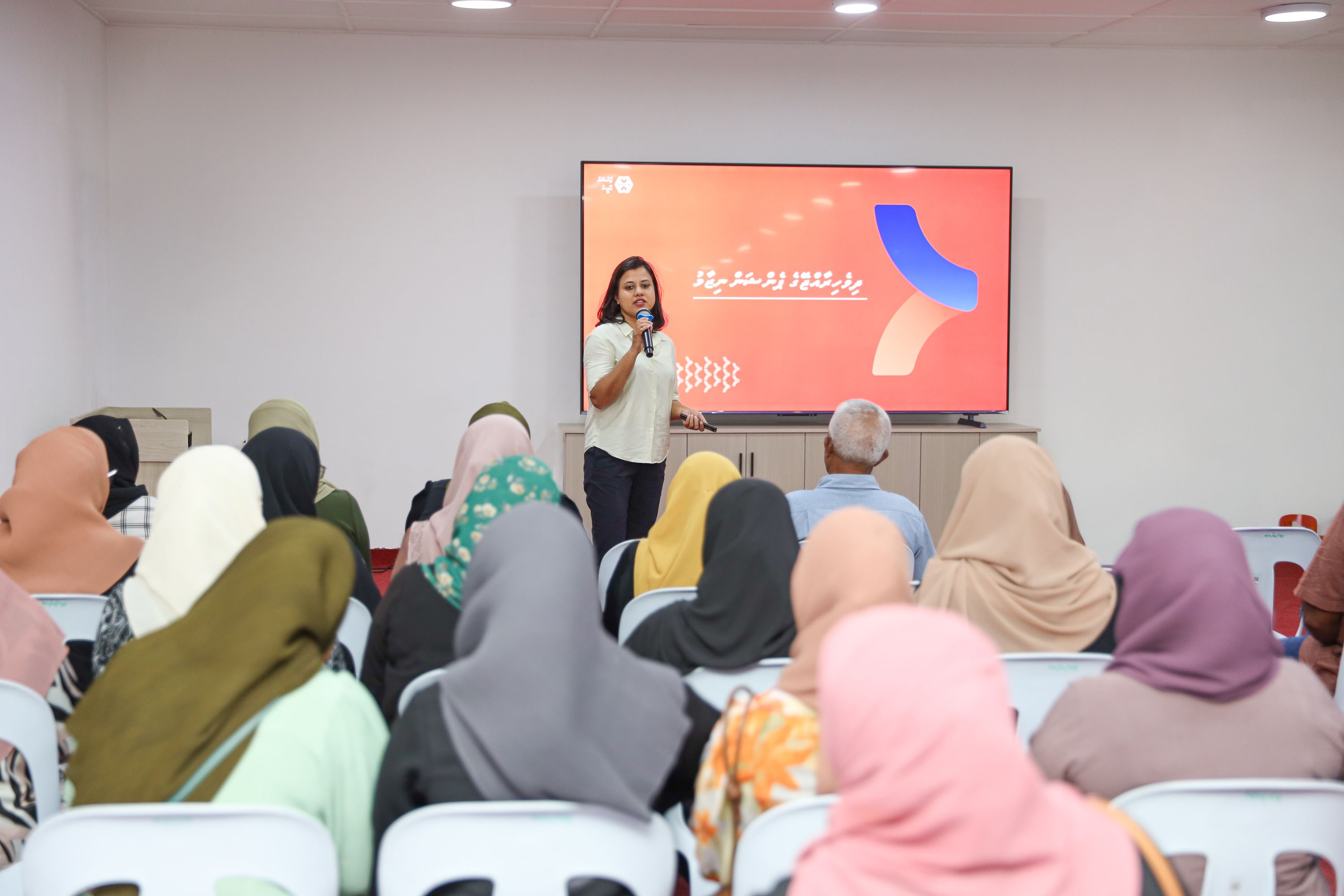 Image: ފުވައްމުލަކު ސިޓީގައި ޕެންޝަނާ ބެހޭ މައުލޫމާތު ދިނުމުގެ ސެޝަނެއް ބާއްވައިފި