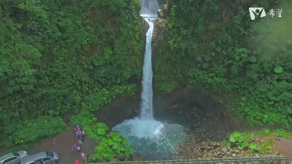 13. 瀑布與蝴蝶