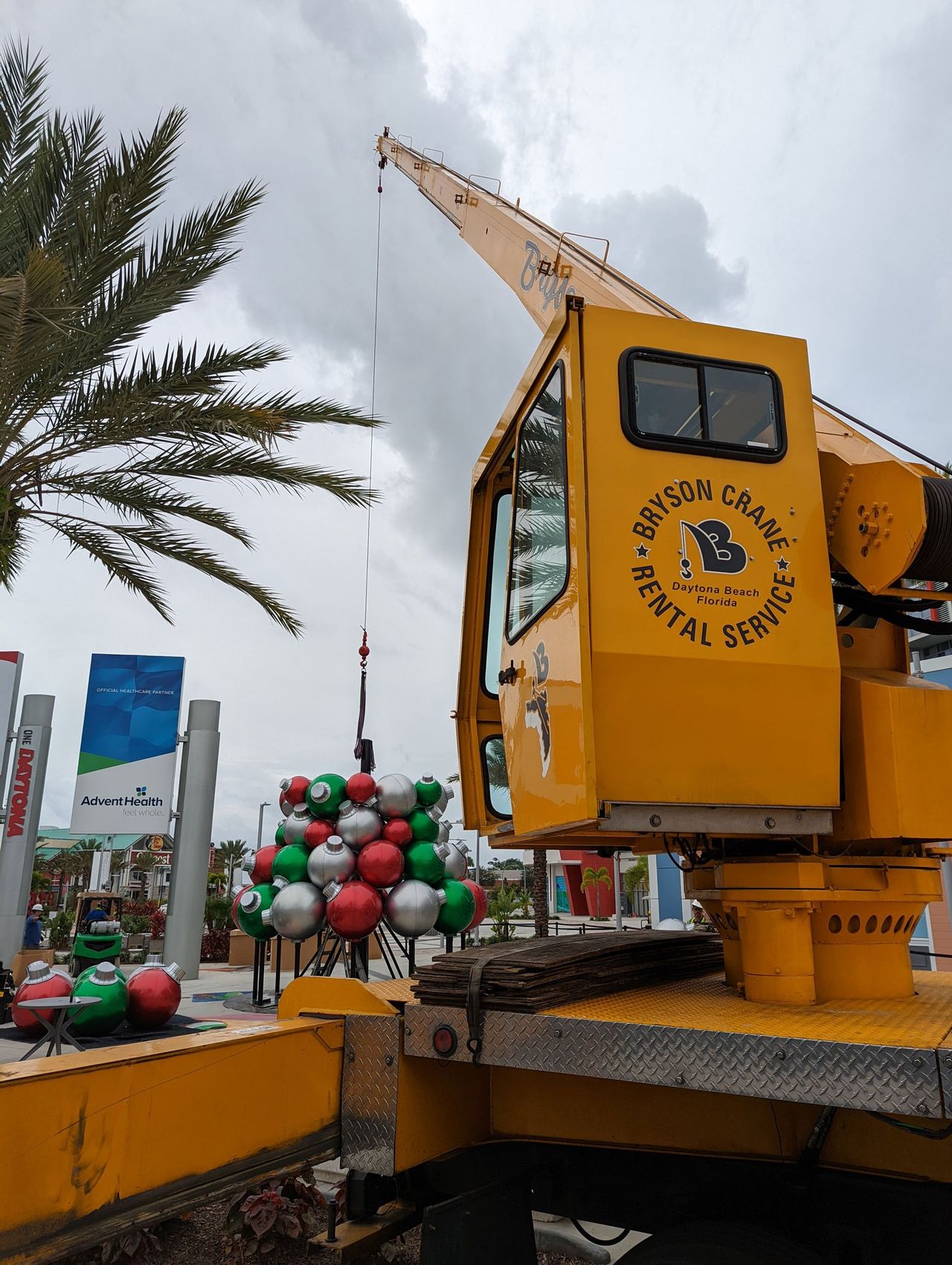 Bryson Crane: Your Ultimate Guide to Crane Services in Daytona Beach, Florida