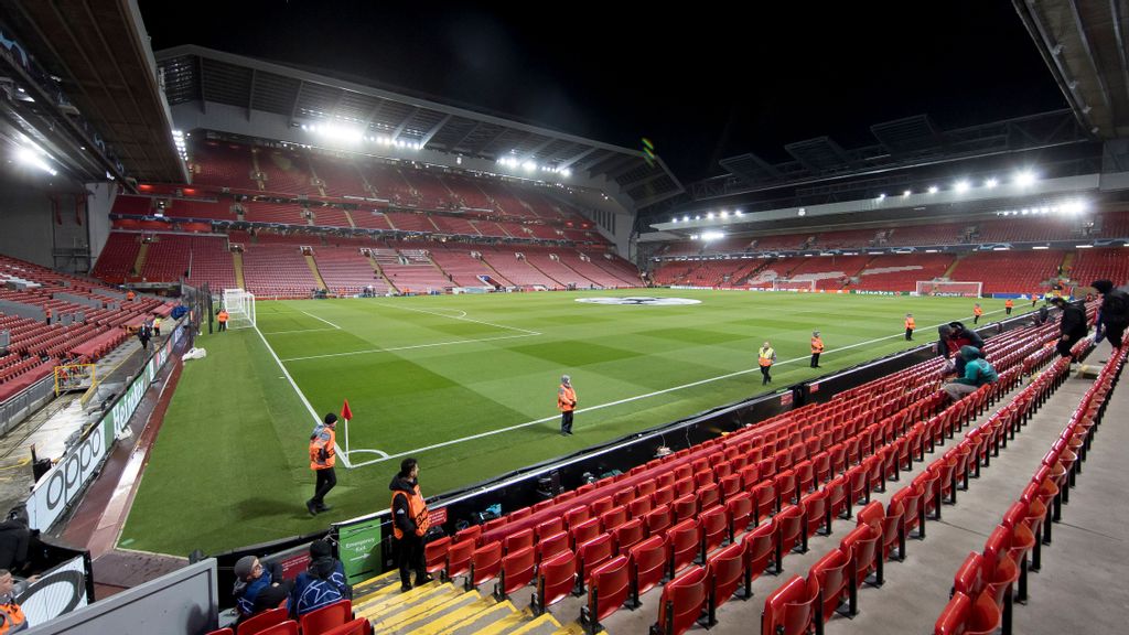 A Daredevil Broke Into Anfield And Climbed Onto The Roof In The Dead Of Night 