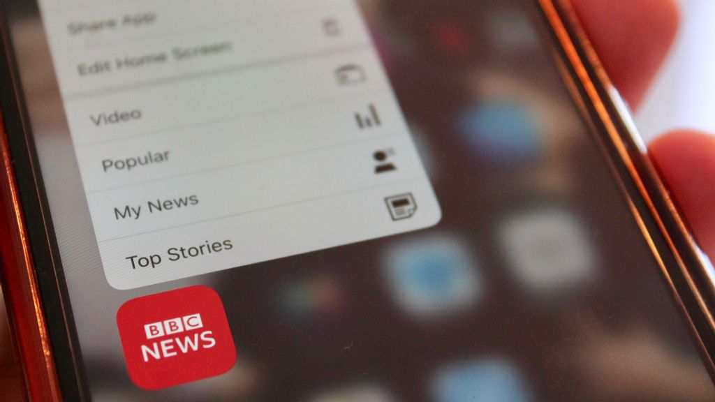 A picture of the mobile BBC News App taken in Ealing, England on May 24th. 2020. The BBC have been criticized for their coverage of an antisemitic attack in Oxford. RICH SMITH/UNSPLASH