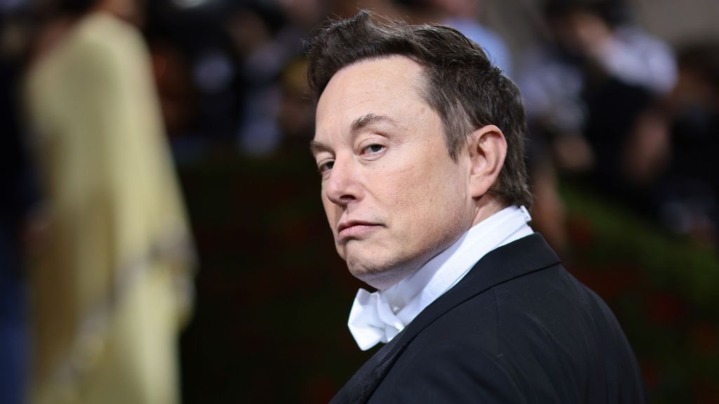 Elon Musk attended the 2022 Met Gala Celebrating “In America: An Anthology of Fashion” at The Metropolitan Museum of Art on May 2 in New York City. A few days ago, Musk tried to reassure advertisers concerned with a rise in Twitter's hate speech that conditions would change. (DIMITRIOS KAMBOURIS VIA BENZINGA)