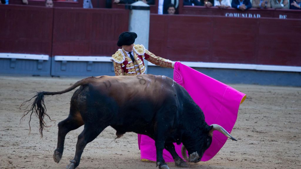 Andres Roca Rey during the traditional bullfight for the Dia de la Hispanidad, at the Plaza de Toros de Las Ventas, on October 12, 2022, in Madrid, Spain in this file photo. Spanish cultural institutions can now benefit from a voucher for young people. JOSE VELASCO/GETTY IMAGES