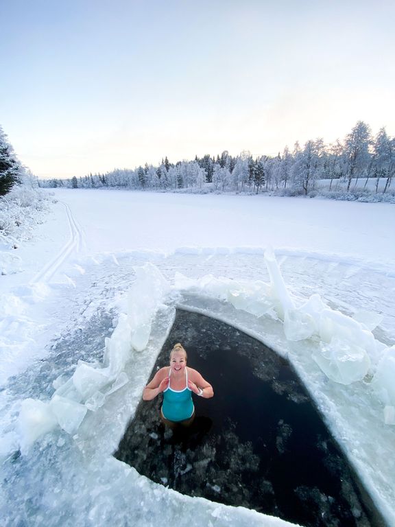 Finnish TikToker goes viral by swimming in freezing waters